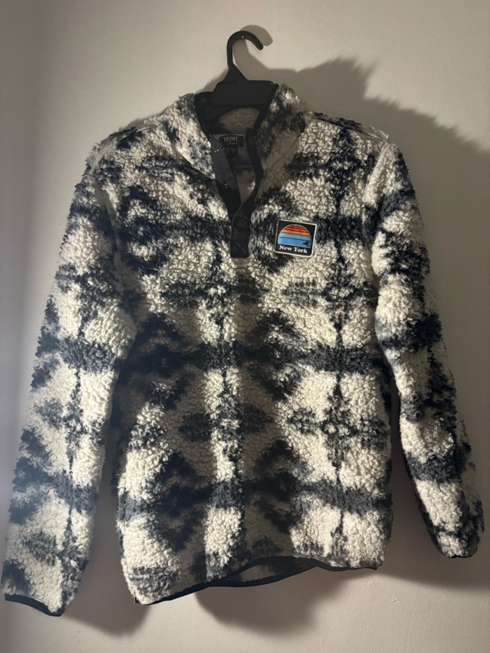 HOME Free Plush Sherpa Jacket in Black & White NEW YORK